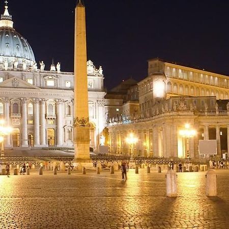 Anna A San Pietro Holiday House Roma Ngoại thất bức ảnh